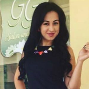 Meet your Posher, Vanessa